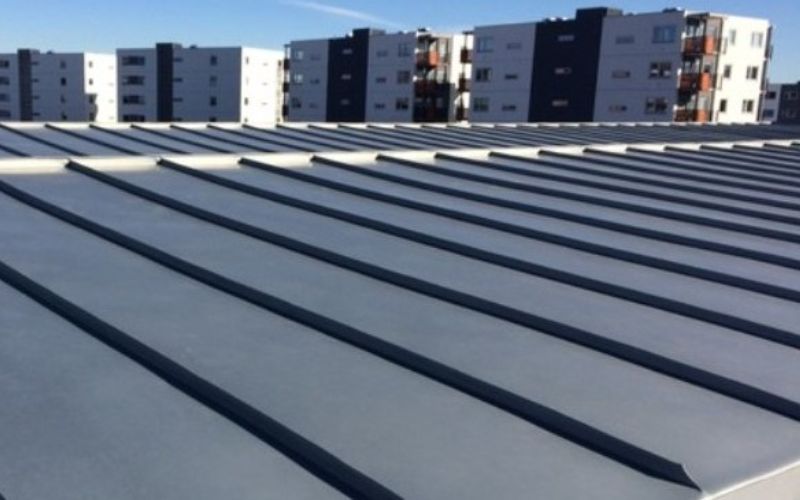 22. Takbyte aluminiumtak pa sommarhus.jpg